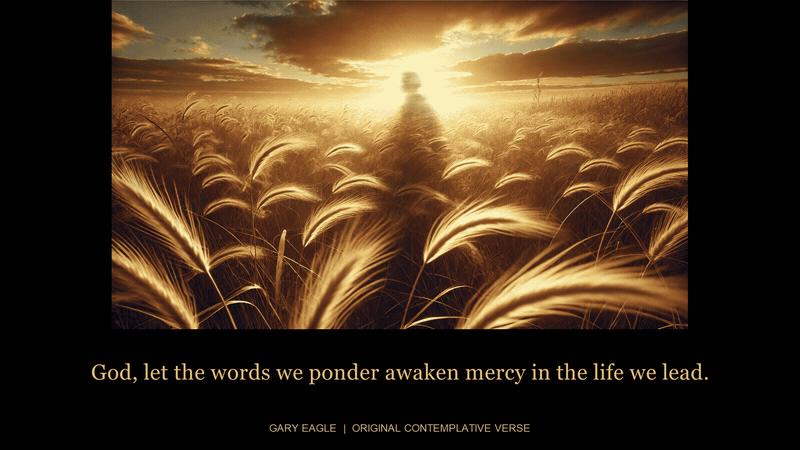 quran — gold-toned contemplative artwork with a gentle six-second light cycle